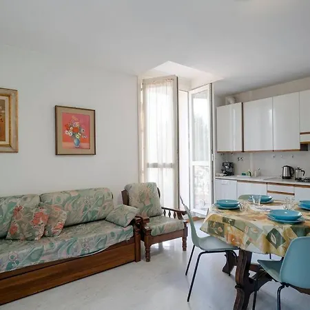 Casa Erbusin - 2 Bedrooms - Wifi - Pool * Bordighera