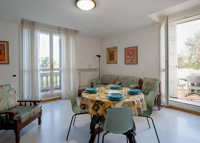 Casa Erbusin - 2 Bedrooms - Wifi - Pool * Bordighera